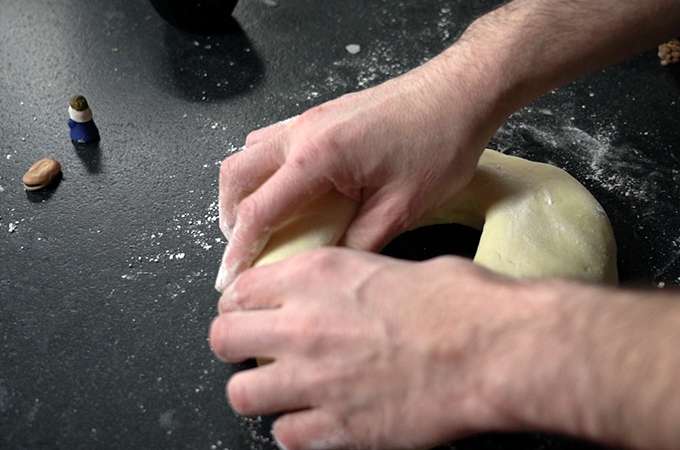 Amasar roscón sin gluten